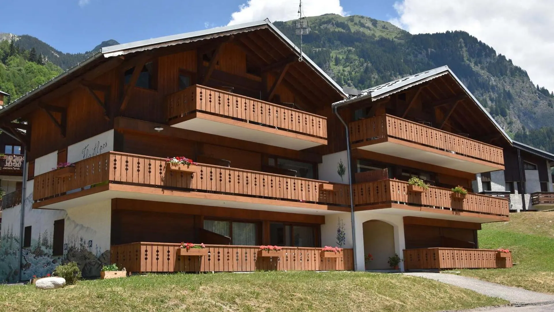 Duplex Ensoleille A Champagny-En-Vanoise - Balcon Et Terrasse - Proche Commerces Et Telecabine - Fr-1-464-1 La Plagne Apartment
